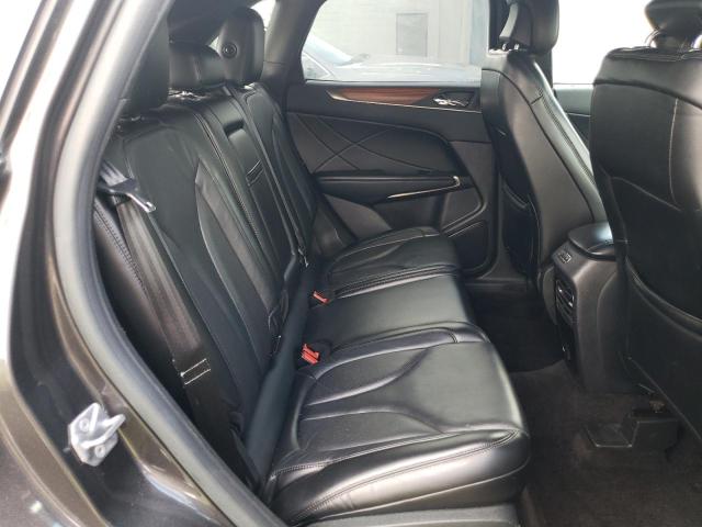 5LMCJ2D94JUL30029 - 2018 LINCOLN MKC SELECT 灰色 照片 11
