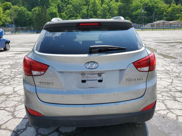 KM8JU3AC5AU018065 - 2010 HYUNDAI TUCSON GLS SILVER photo 6