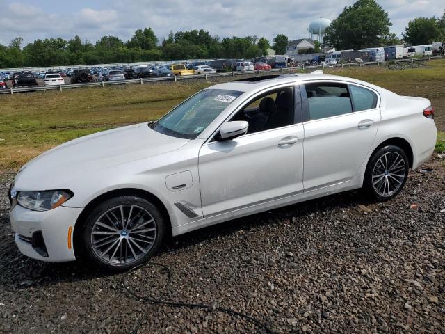 WBA33AG08PCM49416 - 2023 BMW 530XE WHITE photo 1