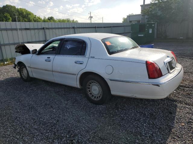 1LNHM81W2YY903199 - 2000 LINCOLN TOWN CAR EXECUTIVE Biały zdjęcie 2