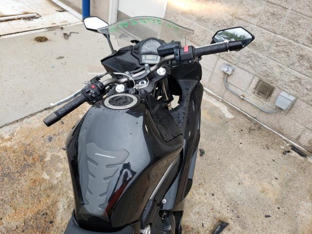 JKAEXEE10CDA04057 - 2012 KAWASAKI EX650 EC BLACK photo 5