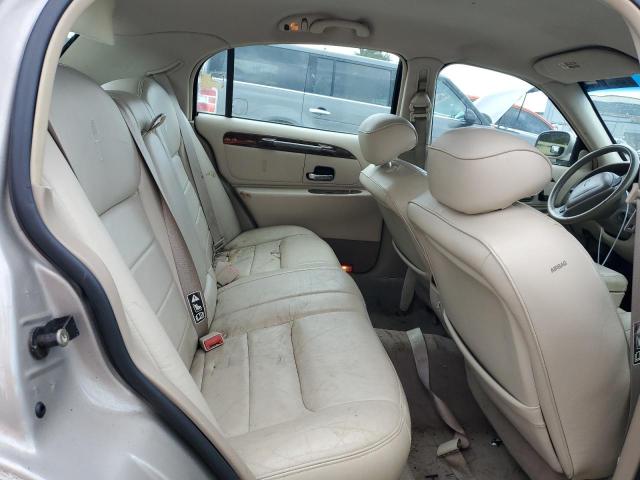 1LNHM81W11Y729406 - 2001 LINCOLN TOWN CAR EXECUTIVE TAN photo 10