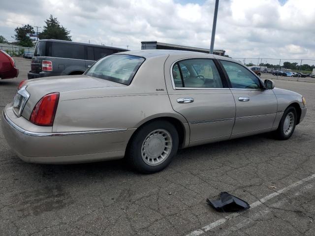 1LNHM81W11Y729406 - 2001 LINCOLN TOWN CAR EXECUTIVE TAN photo 3