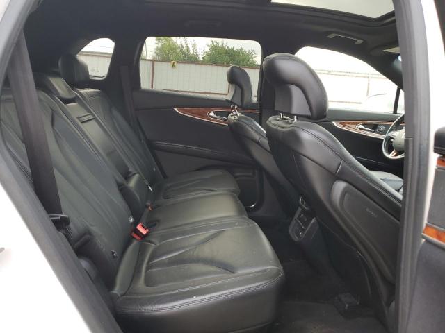 2LMTJ8LR8GBL59947 - 2016 LINCOLN MKX RESERVE Սպիտակ լուսանկար 11