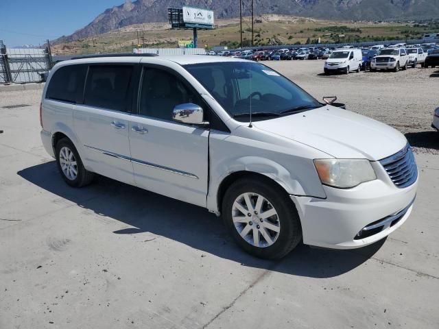 2C4RC1CG9CR208708 - 2012 CHRYSLER TOWN & COU TOURING L WHITE photo 4