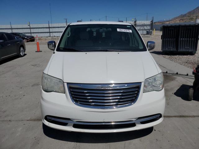 2C4RC1CG9CR208708 - 2012 CHRYSLER TOWN & COU TOURING L WHITE photo 5