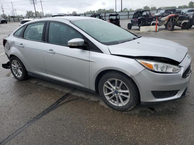 1FADP3F2XHL265404 - 2017 FORD FOCUS SE SILVER photo 4