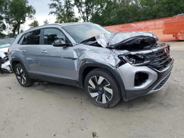 1V2WE2CA1RC237957 - 2024 VOLKSWAGEN ATLAS CROS SE Srebrny zdjęcie 4