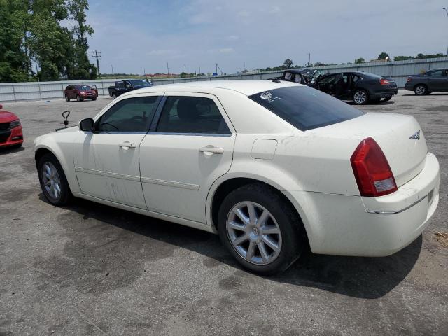 2C3KA53G47H858125 - 2007 CHRYSLER 300 TOURING WHITE photo 2