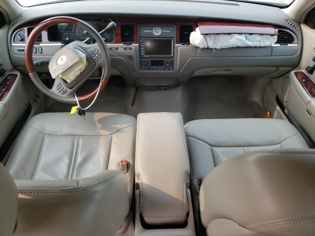 1LNHM83W04Y663786 - 2004 LINCOLN TOWN CAR ULTIMATE CREAM photo 8