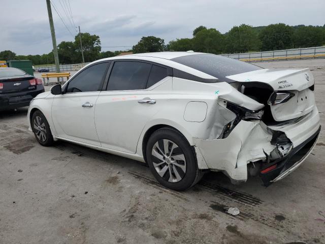 1N4BL4BV8KC246608 - 2019 NISSAN ALTIMA S WHITE photo 2