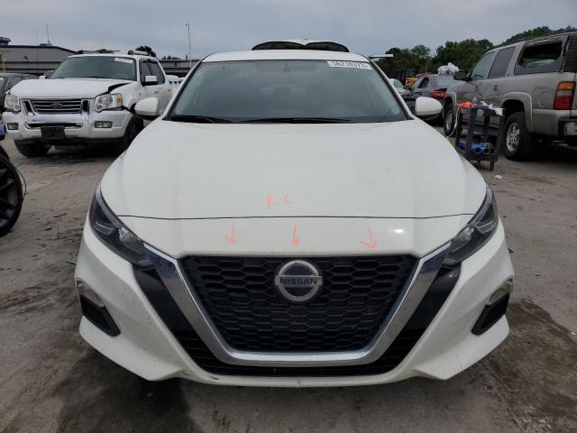 1N4BL4BV8KC246608 - 2019 NISSAN ALTIMA S WHITE photo 5