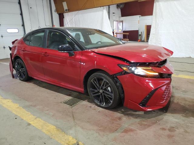 4T1DBADK5SU017932 - 2025 TOYOTA CAMRY XSE Kırmızı fotoğraf 4