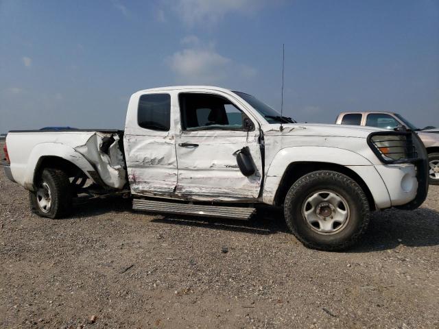 5TETU62N55Z092467 - 2005 TOYOTA TACOMA PRERUNNER ACCESS CAB WHITE photo 4