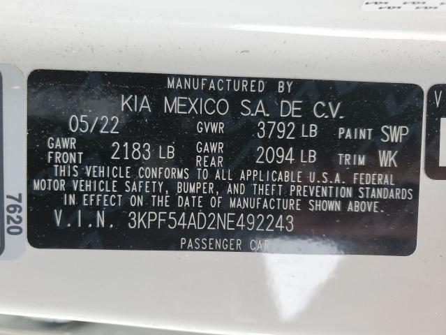 3KPF54AD2NE492243 - 2022 KIA FORTE GT LINE WHITE photo 12