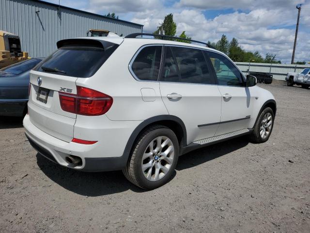 5UXZW0C54D0B91510 - 2013 BMW X5 XDRIVE35D WHITE photo 3