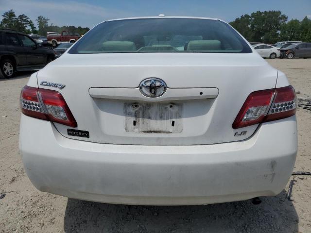 4T1BF3EK2BU589742 - 2011 TOYOTA CAMRY BASE WHITE photo 6