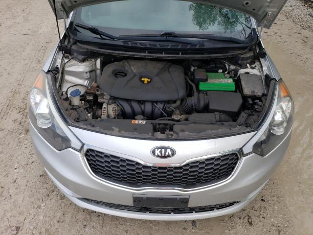 KNAFK4A64F5391628 - 2015 KIA FORTE LX SILVER photo 11