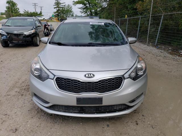 KNAFK4A64F5391628 - 2015 KIA FORTE LX SILVER photo 5