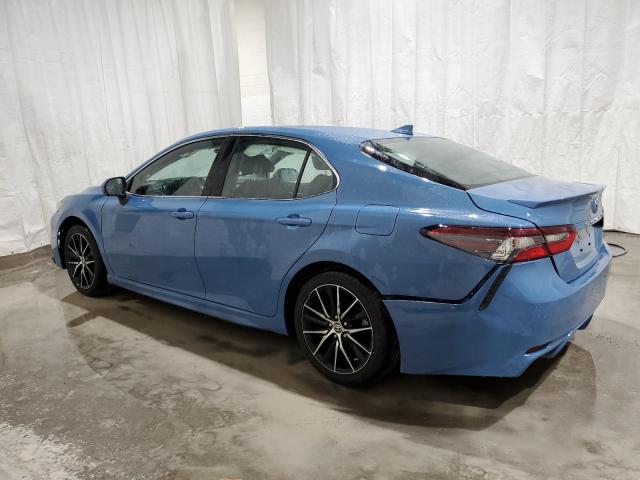 4T1G11AK1RU218466 - 2024 TOYOTA CAMRY SE NIGHT SHADE BLUE photo 2