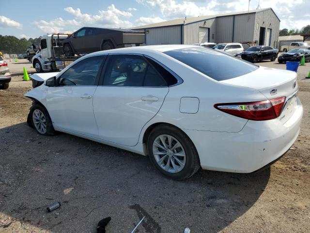 4T1BF1FK0GU139680 - 2016 TOYOTA CAMRY LE WHITE photo 2