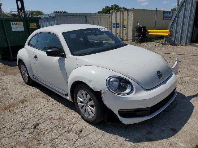 3VWFP7AT4DM644804 - 2013 VOLKSWAGEN BEETLE WHITE photo 4