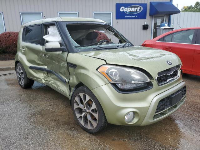 KNDJT2A69D7539675 - 2013 KIA SOUL + GREEN photo 4