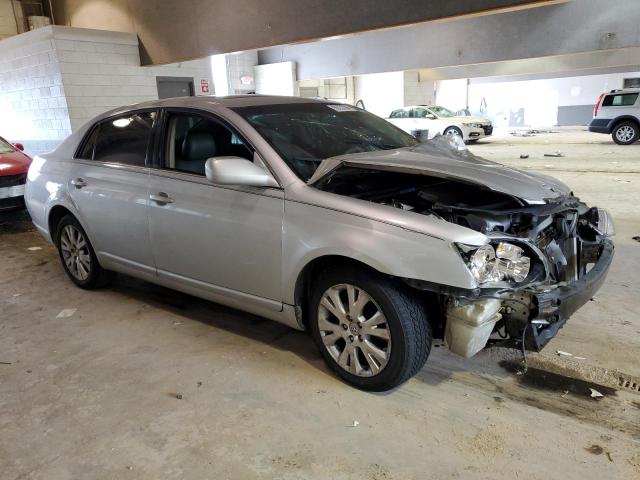 4T1BK36B58U274565 - 2008 TOYOTA AVALON XL SILVER photo 4