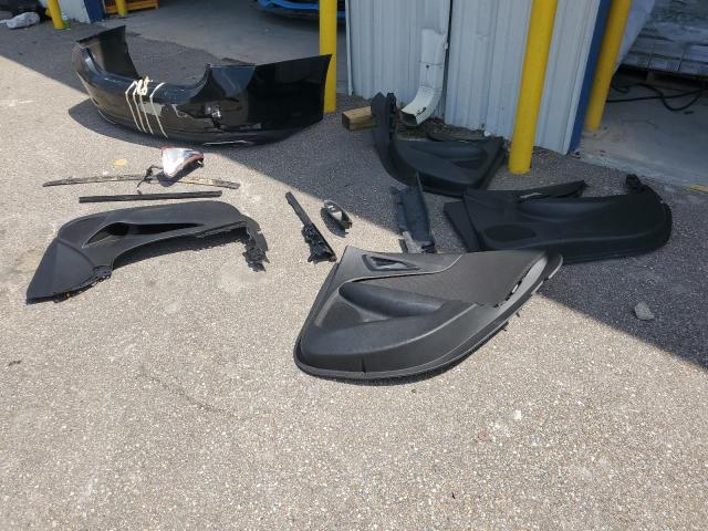 1G1ZG5ST4KF213663 - 2019 CHEVROLET MALIBU RS შავი ფოტო 12