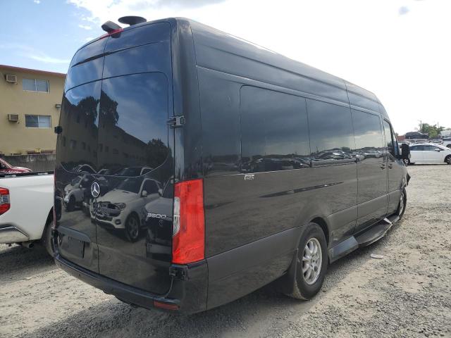 WDAPF1CD9KP172994 - 2019 MERCEDES-BENZ SPRINTER 2 BLACK photo 4