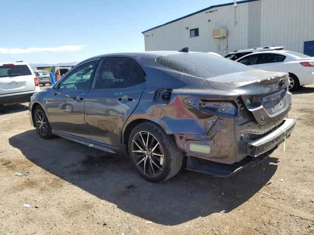 4T1G11AK7PU779574 - 2023 TOYOTA CAMRY SE NIGHT SHADE CHARCOAL photo 2