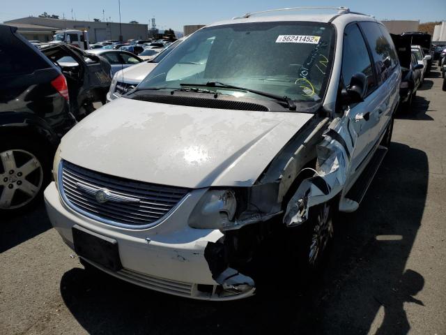 2C8GP64LX2R516262 - 2002 CHRYSLER TOWN & COU LIMITED WHITE photo 2