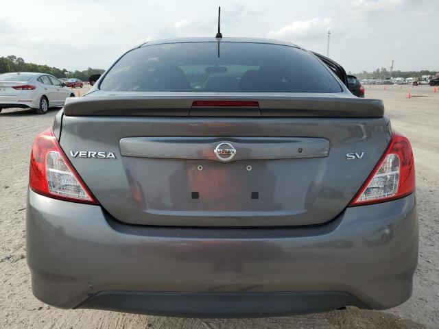 3N1CN7AP2HL874497 - 2017 NISSAN VERSA S GRAY photo 6