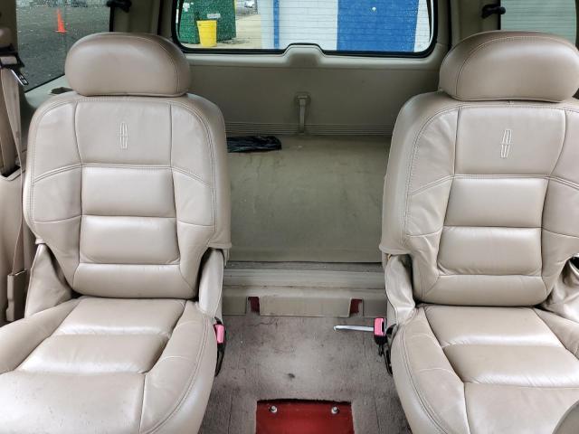 5LMFU28R01LJ21052 - 2001 LINCOLN NAVIGATOR წითელი ფოტო 10