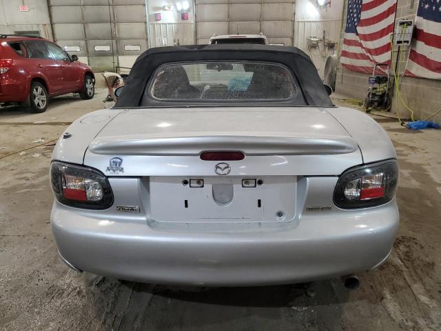 JM1NB353830309451 - 2003 MAZDA MX-5 MIATA BASE GRAY photo 6