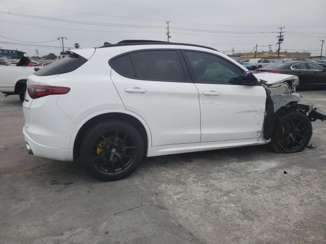 ZASPAKBN5M7D10455 - 2021 ALFA ROMEO STELVIO TI WHITE photo 3