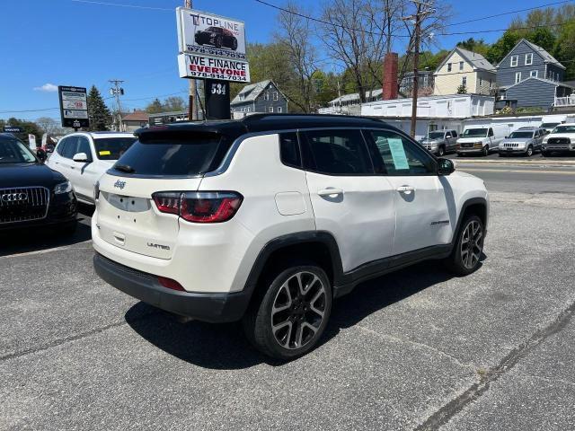 3C4NJDCB2JT456027 - 2018 JEEP COMPASS LIMITED WHITE photo 4