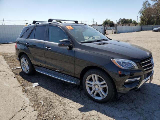 4JGDA5HB2EA422947 - 2014 MERCEDES-BENZ ML 350 4MATIC BLACK photo 4