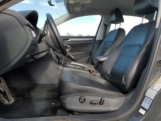 1VWDT7A39HC073062 - 2017 VOLKSWAGEN PASSAT R-LINE Մոխրագույն լուսանկար 7