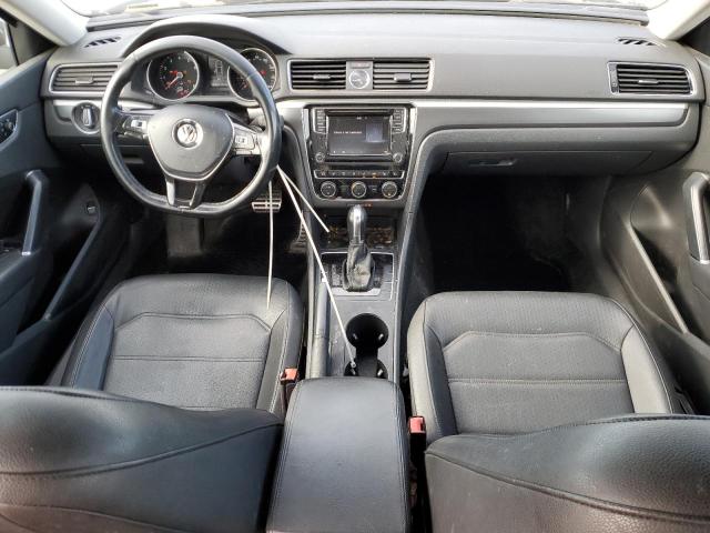 1VWDT7A39HC073062 - 2017 VOLKSWAGEN PASSAT R-LINE Մոխրագույն լուսանկար 8