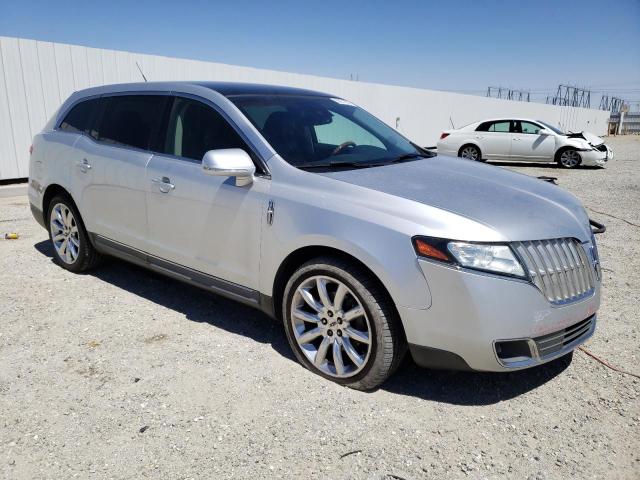 2LMHJ5FR7ABJ29453 - 2010 LINCOLN MKT SILVER photo 4