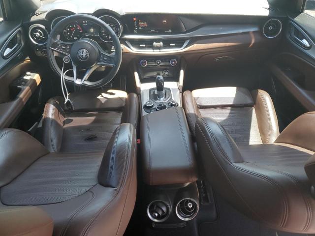 ZASFAKNN4J7C00791 - 2018 ALFA ROMEO STELVIO TI SPORT WHITE photo 8