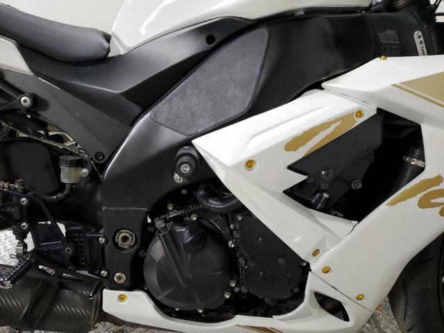 JKAZXCF17AA002533 - 2010 KAWASAKI ZX1000 F WHITE photo 5