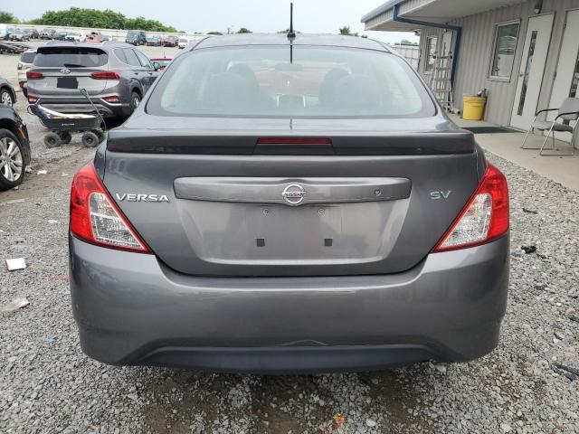 3N1CN7AP8HL854948 - 2017 NISSAN VERSA S GRAY photo 6