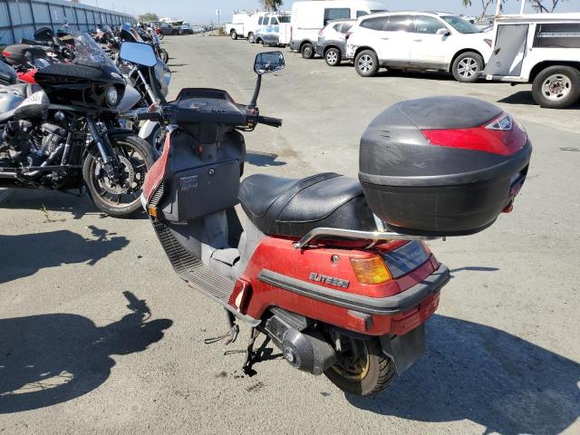 JH2MF0111HK200755 - 1987 HONDA CH250 RED photo 3