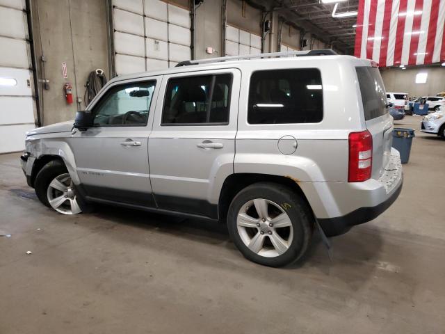 1J4NT4GB6BD287006 - 2011 JEEP PATRIOT LATITUDE SILVER photo 2