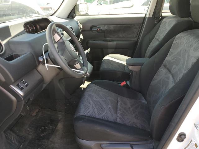 JTLZE4FEXFJ069451 - 2015 TOYOTA SCION XB 白色 照片 7