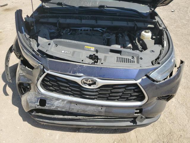 5TDGZRBH8NS573003 - 2022 TOYOTA HIGHLANDER XLE BLUE photo 12