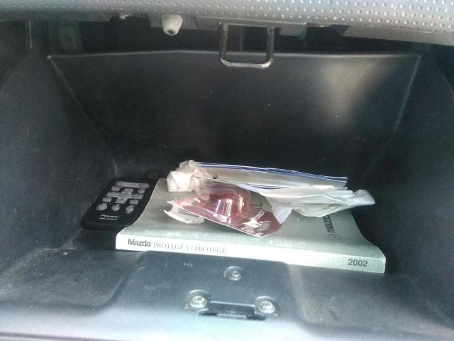 JM1BJ245221515988 - 2002 MAZDA PROTEGE PR5 白色 照片 10