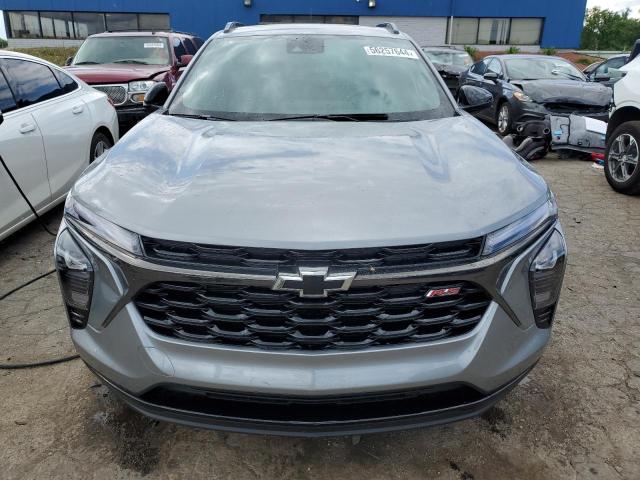 KL77LJE29RC176902 - 2024 CHEVROLET TRAX 2RS SILVER photo 5